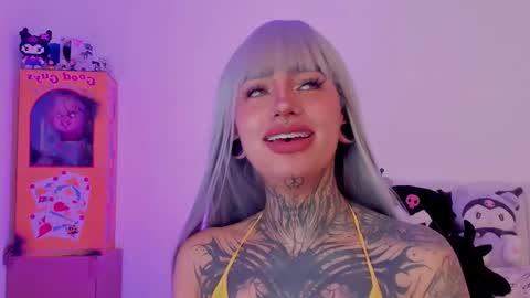 Alice  online show from November 17, 8:00 pm