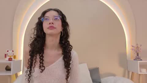 alice online show from March 9, 6:23 pm