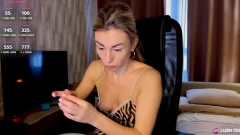 Daniella online show from April 2, 1:13 am