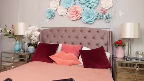 AliceHadley online show from December 4, 3:50 am