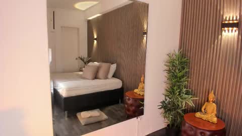 Alice  online show from March 12, 4:27 am