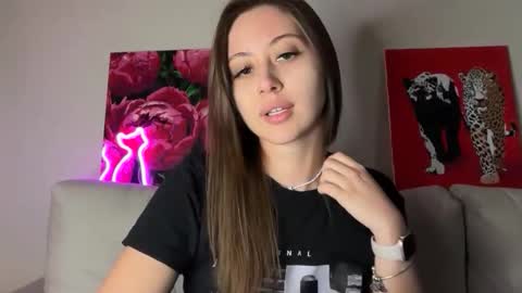 aliceinlustland online show from May 24, 6:58 pm