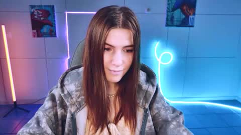 Alice online show from September 25, 5:36 am