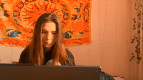 Alice online show from March 22, 5:11 am