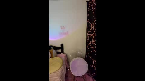 Alicekingdom online show from January 11, 1:33 am