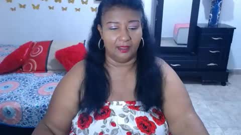 yasmin online show from November 15, 5:42 am