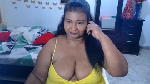 yasmin online show from November 28, 3:03 am