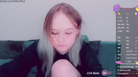 Snapshot of alicenya chatting on October 16, 6:35 am Alice online show from October 16, 6:35 am