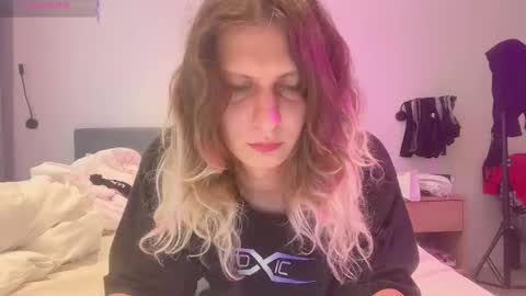 AlicePinkhead online show from November 10, 10:07 am