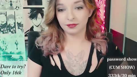 aliceriddle1 online show from February 12, 8:45 pm