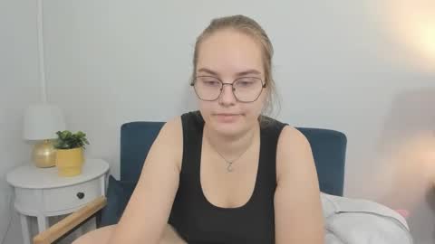 alicesensitive online show from November 16, 11:45 am