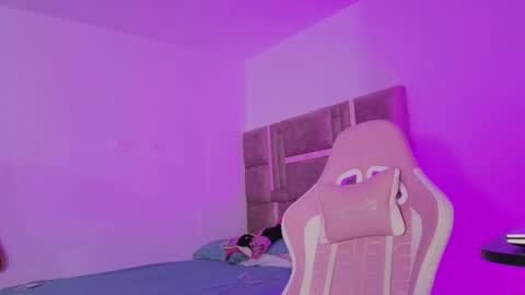 alice online show from February 10, 1:41 am