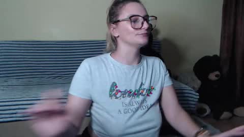 Alice online show from February 27, 3:37 pm