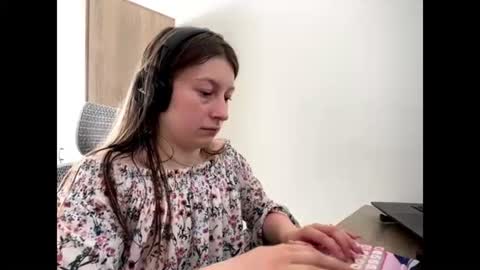 Jenny online show from June 23, 4:24 pm