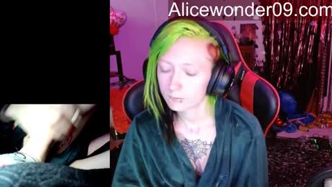 Alice online show from February 17, 8:02 am