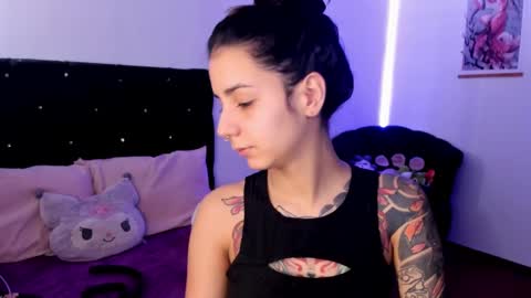 Alice online show from December 8, 7:00 pm