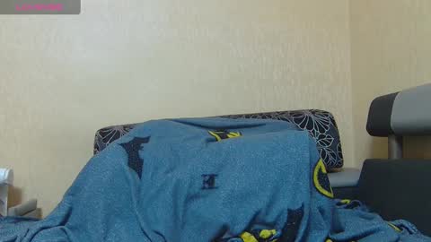 AliceWoolfy online show from March 11, 8:20 pm