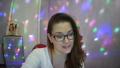 AlicexFresh online show from April 18, 7:07 pm