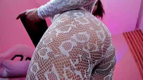 alicia_summer_ online show from March 13, 2:04 am