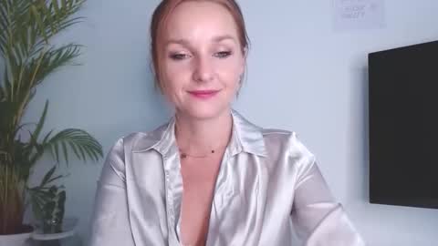 Alicia online show from September 19, 7:23 am