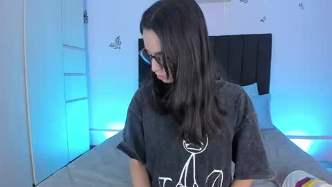 Aiko  Independent Model  online show from July 8, 10:24 pm