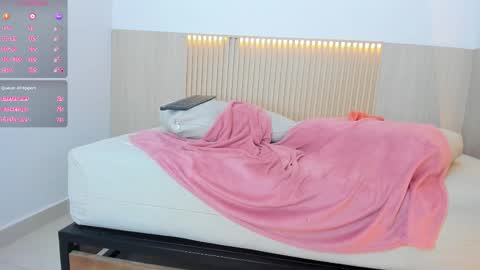 alika_voss online show from November 22, 5:50 am