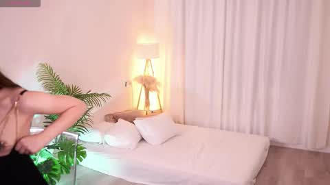 Snapshot of alina_39 chatting on September 10, 4:52 pm alina_39 online show from September 10, 4:52 pm