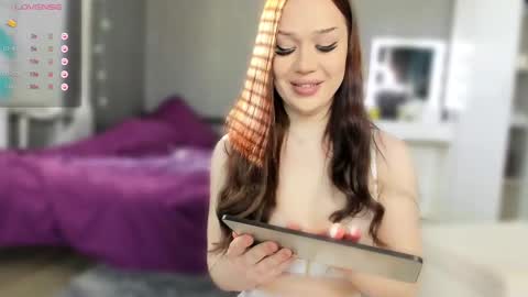 Snapshot of alina_39 chatting on February 26, 10:49 am alina_39 online show from February 26, 10:49 am