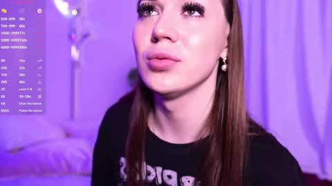 Snapshot of alina_39 chatting on October 9, 5:40 pm alina_39 online show from October 9, 5:40 pm