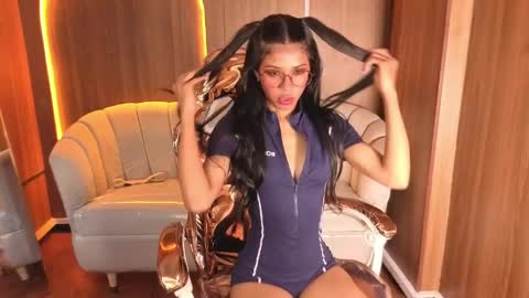 alina_b_ online show from April 9, 8:14 pm