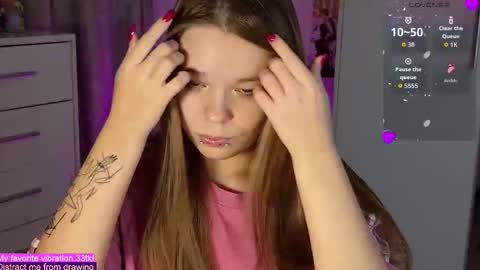 Snapshot of alinabae chatting on September 22, 8:13 pm Alina and Ben online show from September 22, 8:13 pm