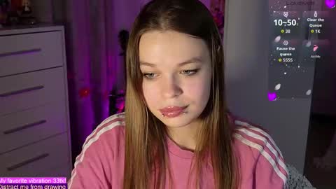 Snapshot of alinabae chatting on October 14, 9:40 pm Alina and Ben online show from October 14, 9:40 pm