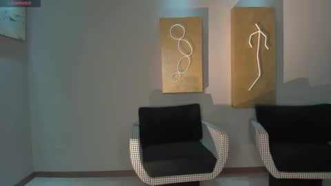 alinakravitz_ online show from November 19, 12:04 pm