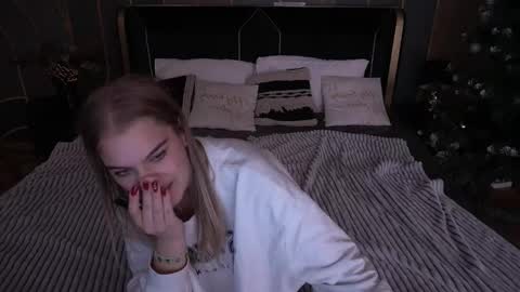 Alina online show from January 8, 4:24 pm