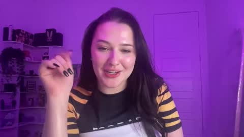 alinasnoww online show from January 15, 5:05 am