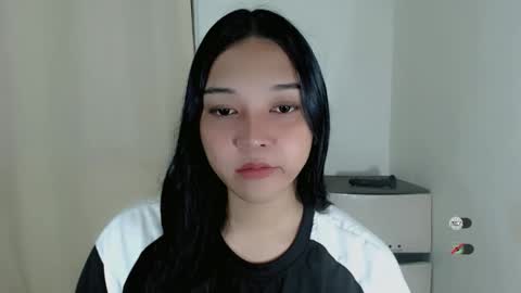 Shanti xhey online show from February 18, 7:35 pm