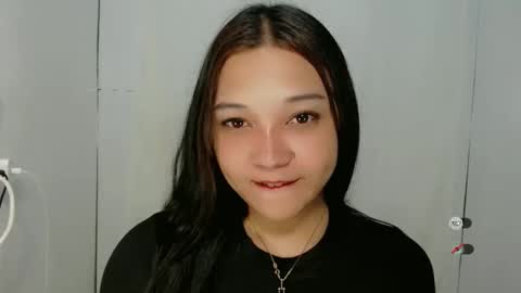 call me TRISHA online show from June 7, 3:50 pm