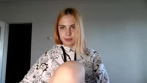 Alisa online show from September 13, 1:57 pm