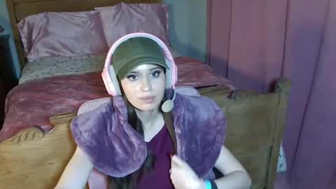 Alison Fields online show from February 14, 2:14 am