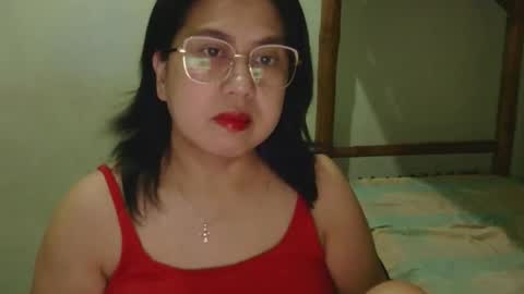 alissalove18 online show from April 9, 9:15 am