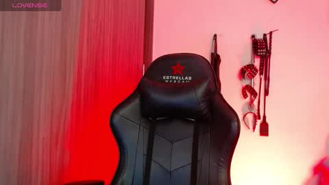 Alisson Beckett online show from January 29, 7:43 pm