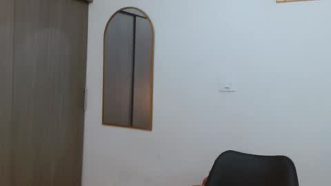 alix online show from November 5, 5:09 am