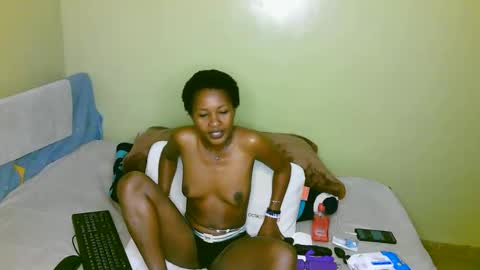 aliyah001 online show from October 13, 1:13 pm