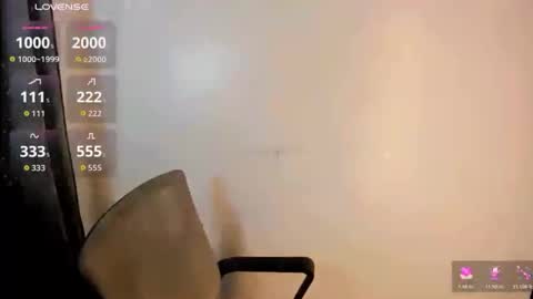 A CUTE GIRL NAME ALIYAH online show from March 27, 9:54 am