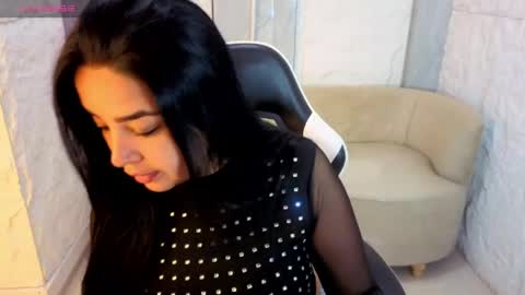 aliz_cooper_tx online show from May 11, 7:22 pm