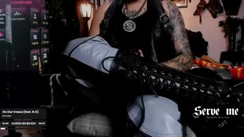   online show from April 27, 6:38 pm