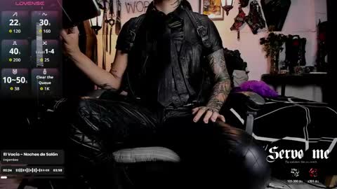   online show from April 25, 6:38 pm