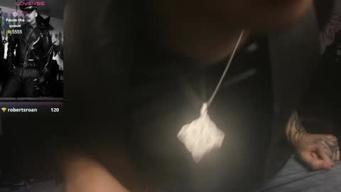 Snapshot of allanhurtss chatting on December 27, 9:22 pm online show from December 27, 9:22 pm