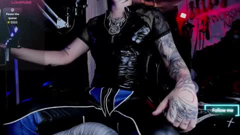 Snapshot of allanhurtss chatting on October 1, 3:22 pm online show from October 1, 3:22 pm