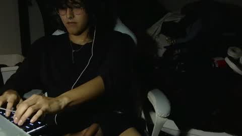 Sweetener online show from November 12, 7:00 am